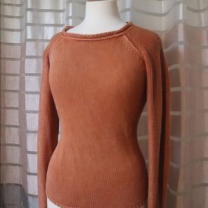 Buckle sweater